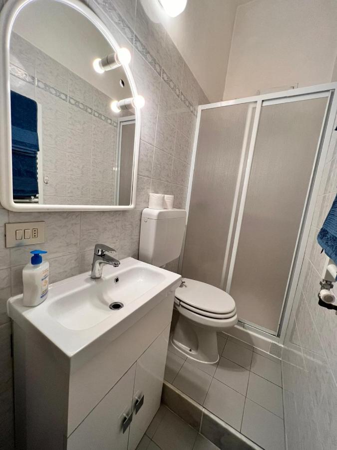 Savona Casa Vacanze Vicino Mare 3 Minuti Wifi Luaran gambar