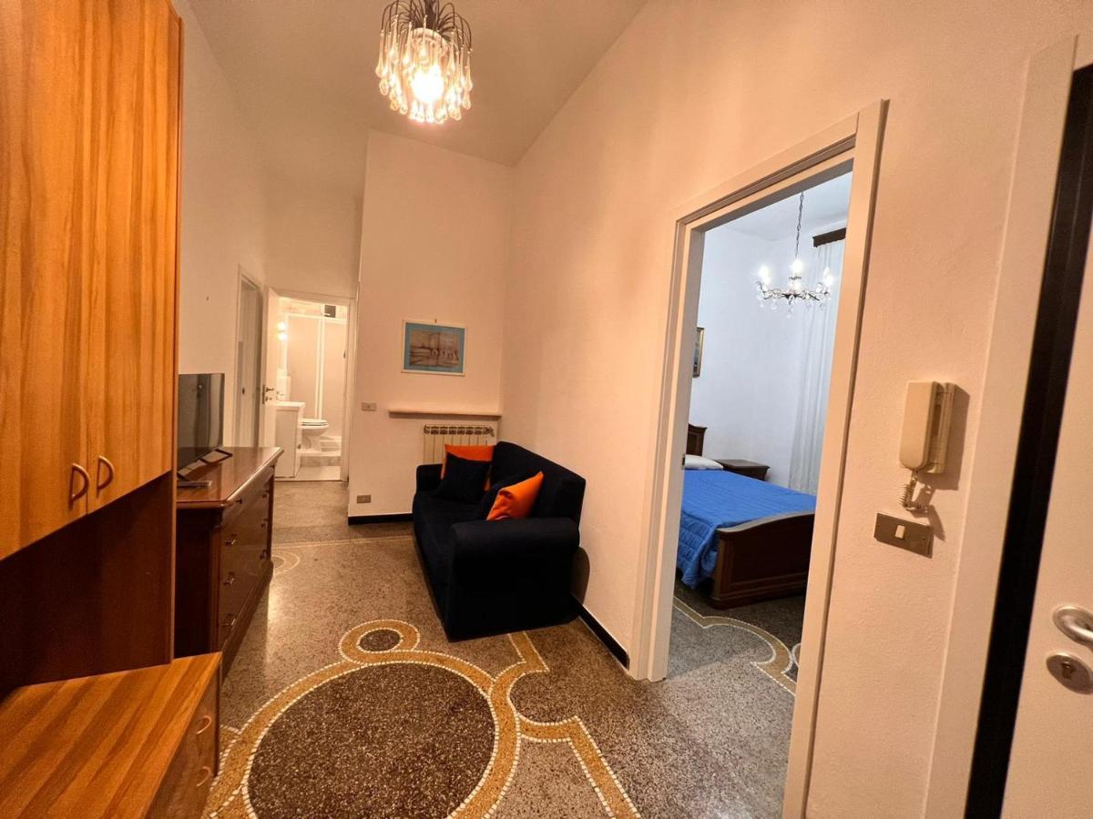 Savona Casa Vacanze Vicino Mare 3 Minuti Wifi Luaran gambar